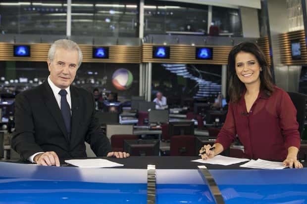 Celso Freitas e Adriana Araújo comandam o "Jornal da Record" (Foto: Divulgação)