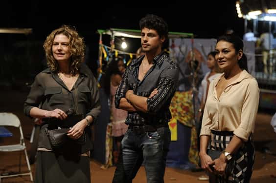 Isabel (Patricia Pillar), Leandro (Cauã Reymond), Celeste (Dira Paes) (Foto: Globo/Estevam Avellar)