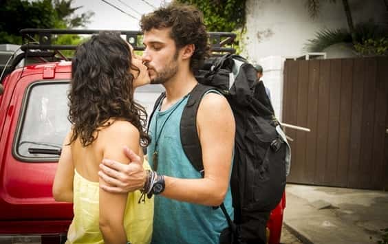 Taís (Maria Flor) e Pedro (Jayme Matarazzo) (Foto: Globo/João Miguel Júnior)