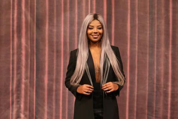 Ludmilla está feliz da vida (Foto: Divulgação)