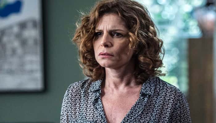 Elisa (Debora Bloch) em cena de "Justiça" (Foto: Globo/Estevam Avellar)