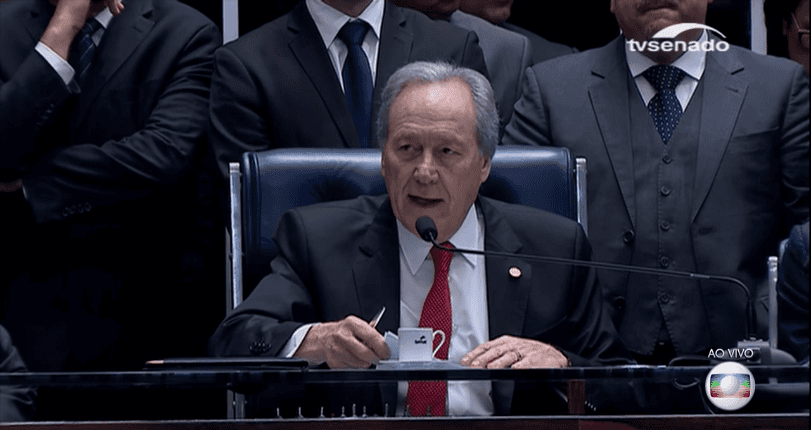 Ministro do STF, Ricardo Lewandowski, durante sessão do impeachment de Dilma no Senado (Foto: Reprodução/Globo)