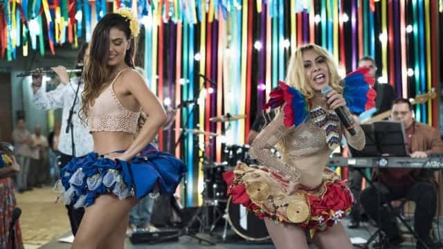 Isis Valverde e Joelma em "A Força do Querer" (Foto: Divulgação)