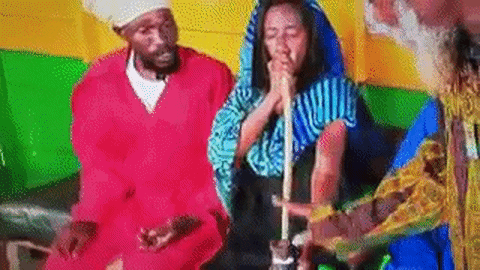 gloria maria gif maconha