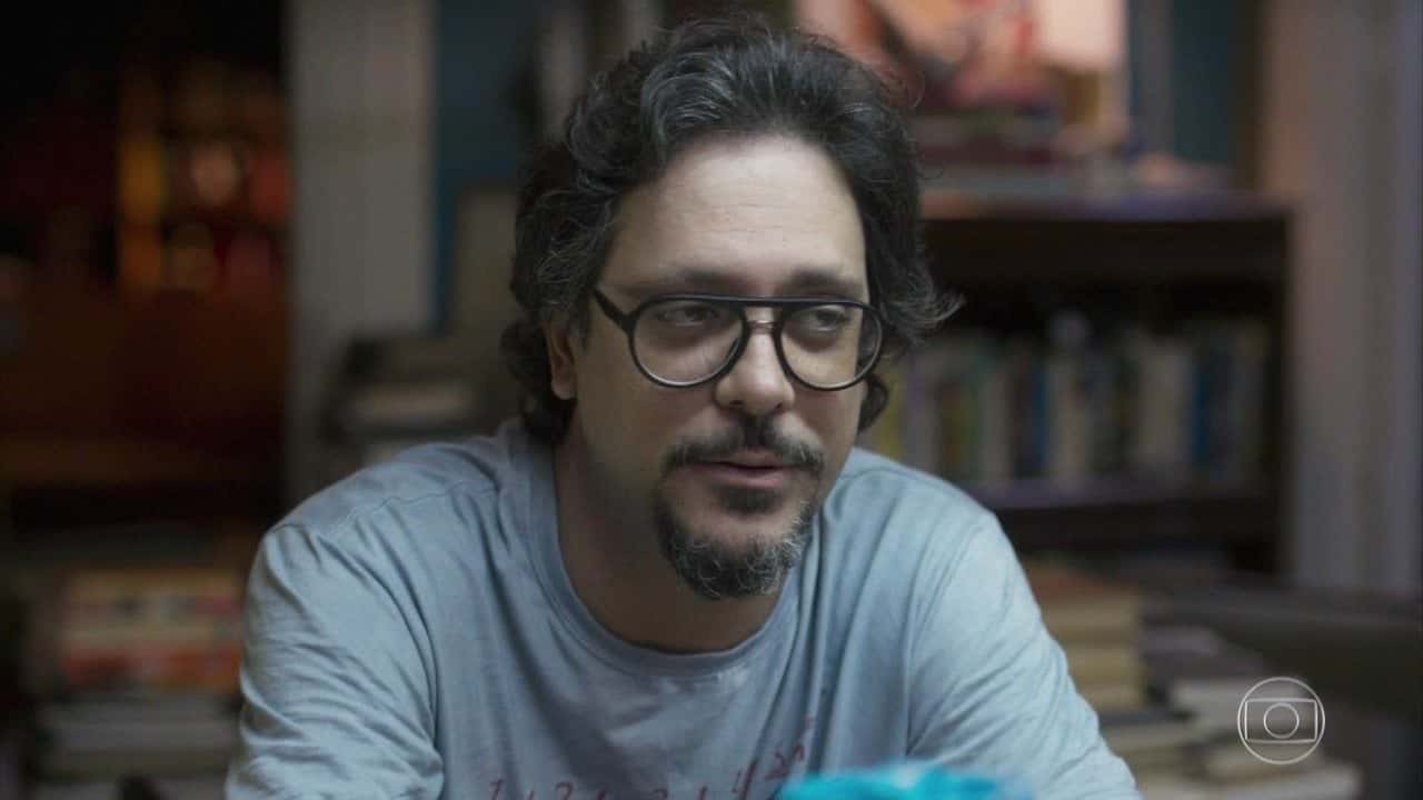Mario em cena de Bom Sucesso da Globo (Foto: Reprodução)