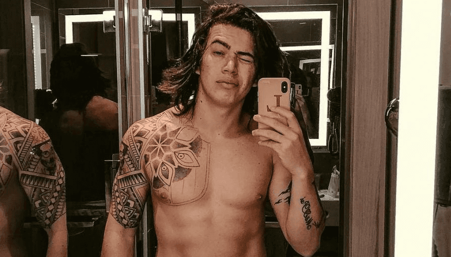 Whindersson foi flagrado excitado em vídeo