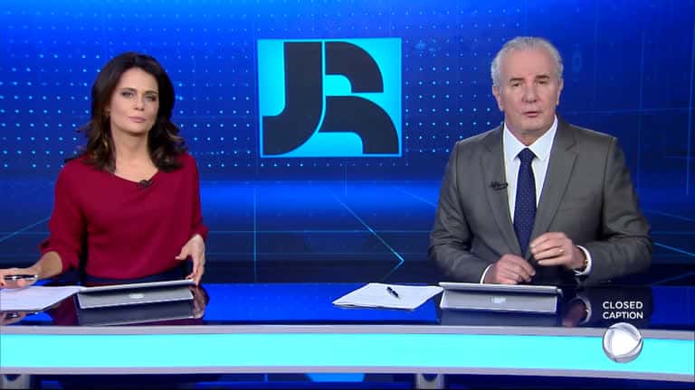 Adriana Araújo e Celso Freitas no Jornal da Record (Foto: Reprodução/Record)
