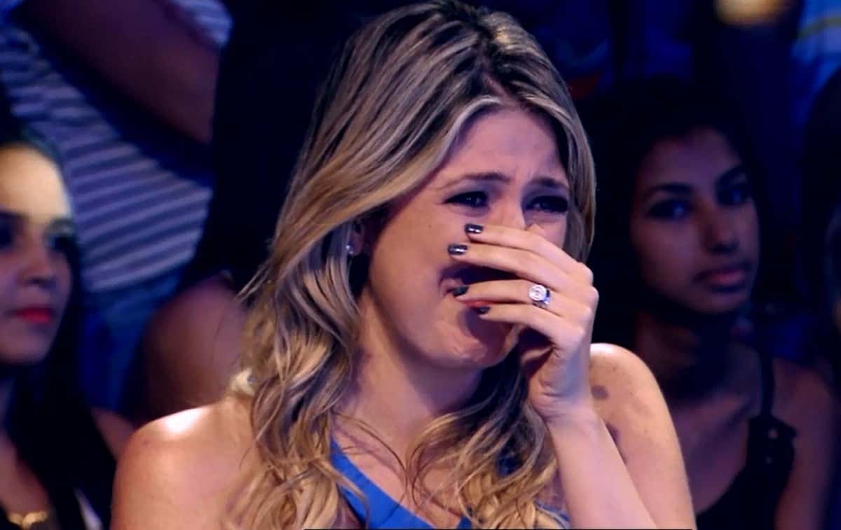 dani calabresa chorando