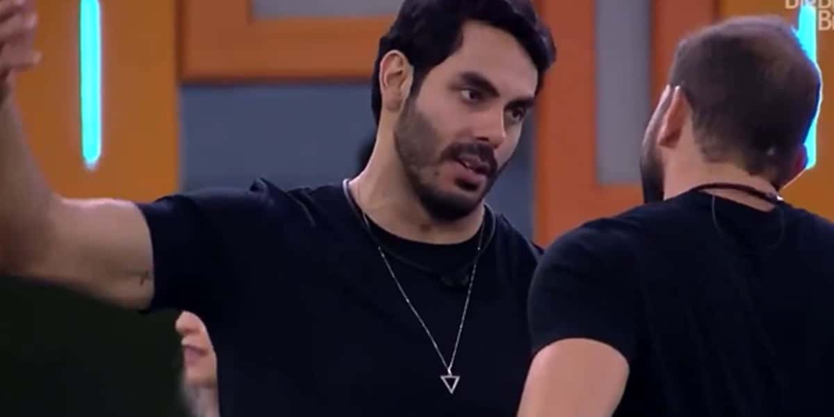 Rodolffo em conversa com Caio (Foto: Reprodução)