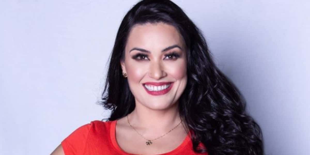Milene Pavorô surpreendeu ao mostrar o corpão em registros sensuais (Foto: Reprodução)