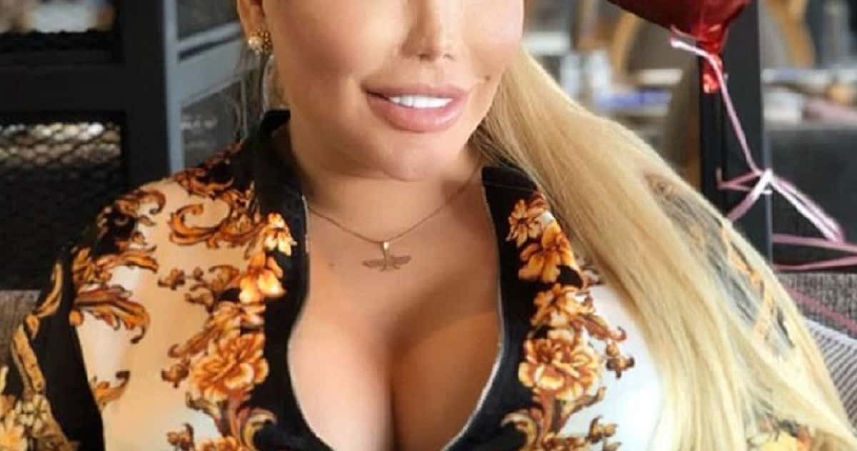 Jéssica Alves é famosa por suas cirurgias plásticas (Foto: Reprodução)