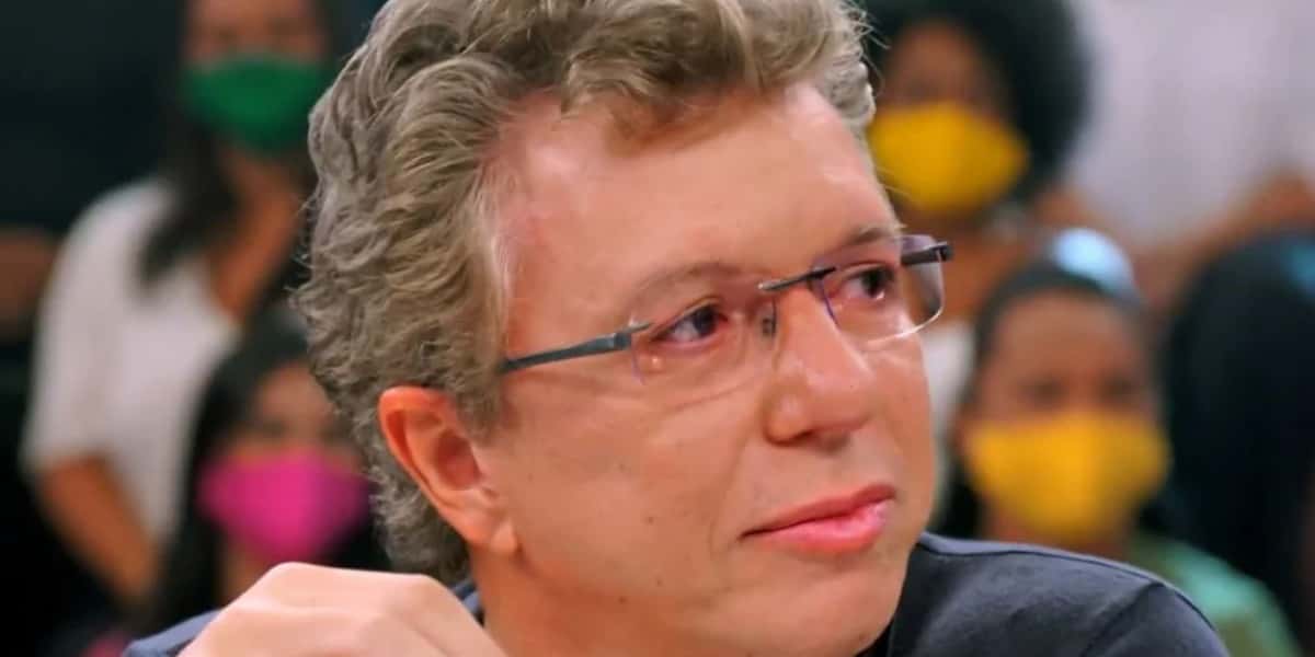 Boninho solta o verbo após lista do BBB22 vazar (Foto: Reprodução)