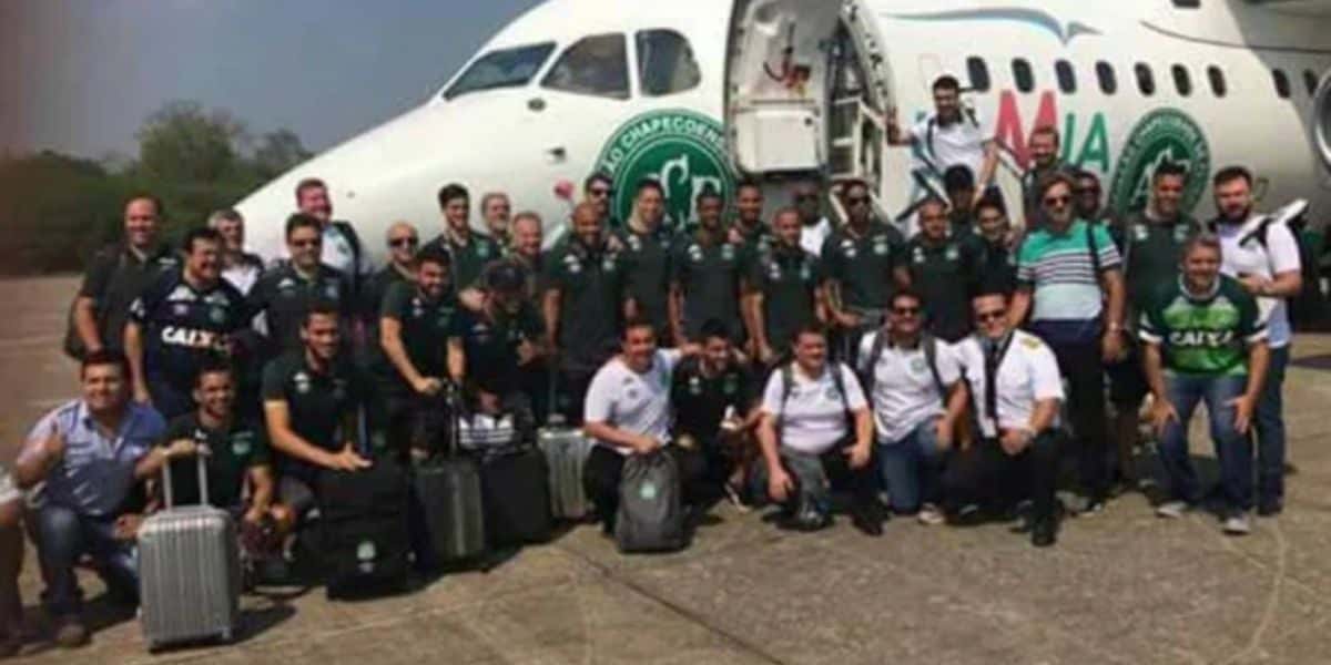 Última foto da equipe da chapecoense antes da queda do avião (Foto Reprodução/Arquivo/Internet)
