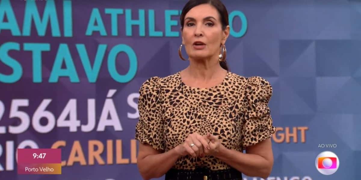 Fátima Bernardes paralisou o Encontro e celebrou mais um aniversário de sua mãe (Foto: Reprodução/TV Globo)