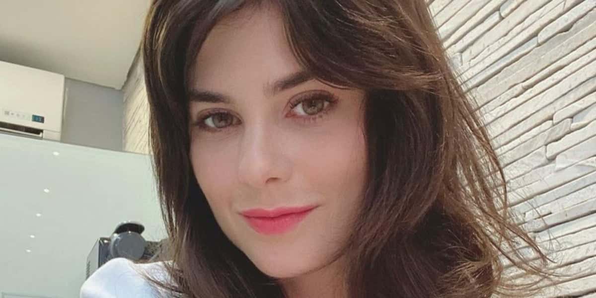 Julianne Trevisol perdeu o pai recentemente (Foto: Reprodução)