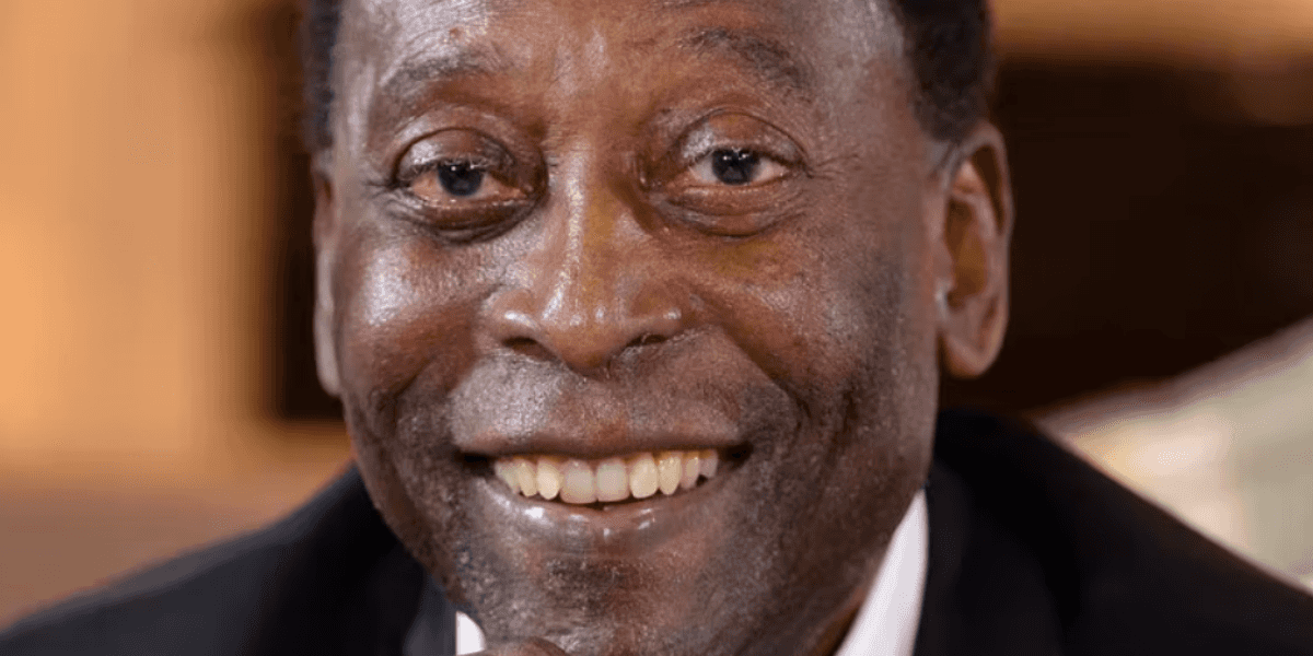 Pelé é um dos maiores ícones do futebol brasileiro e mundial (Foto: Reprodução)