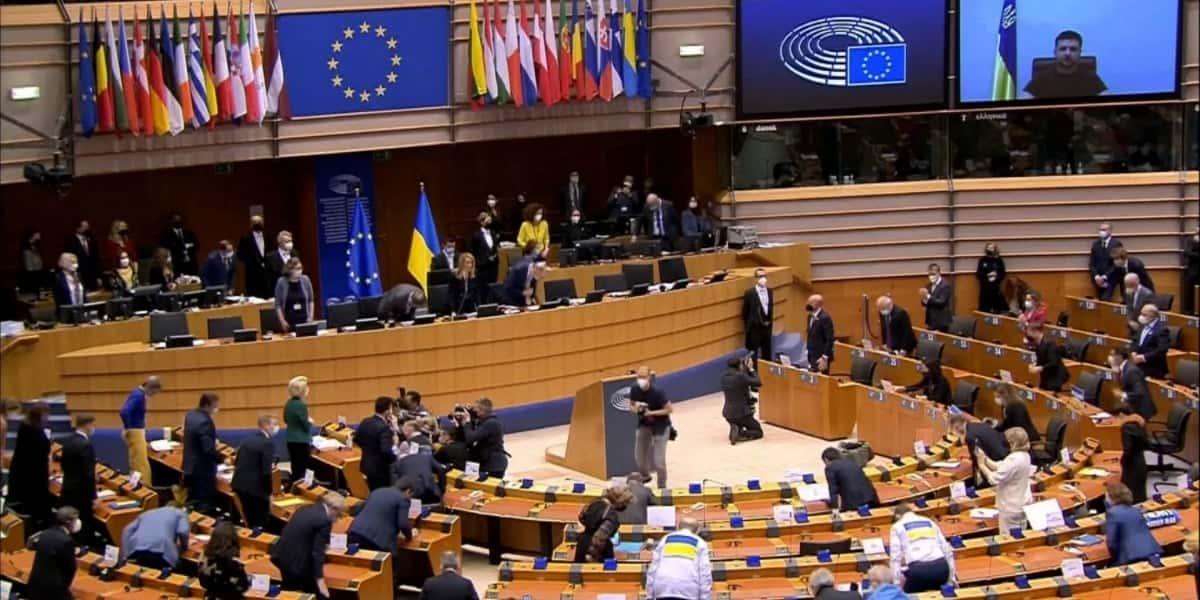 Parlamento Europeu tomou decisão (Foto: Reprodução/CNN Brasil)