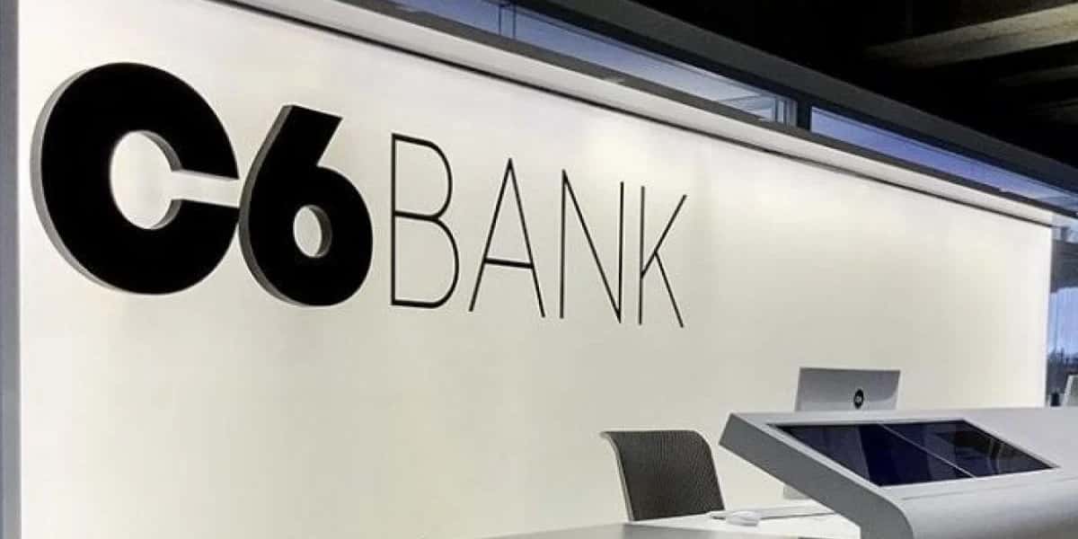 C6 Bank emitiu comunicado ao público (Foto: Divulgação/C6)