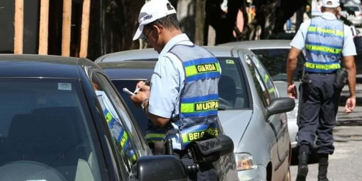Guardas de trânsito serão os beneficiados com essas mudanças (Foto Reprodução/Internet)