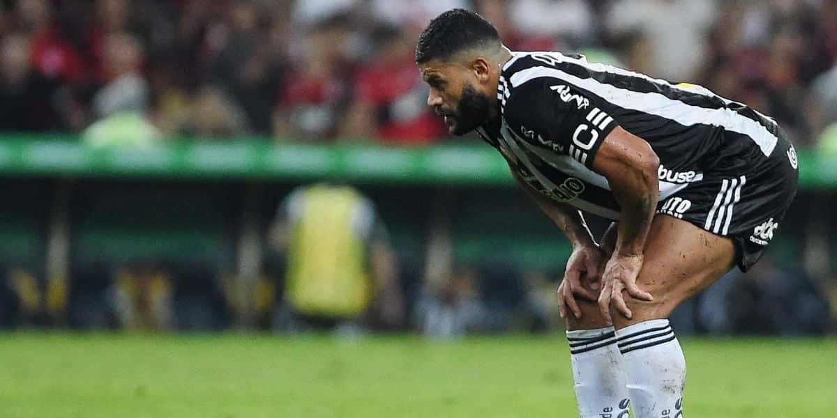 Hulk saiu lesionado do último jogo do Galo - (Foto: Internet)