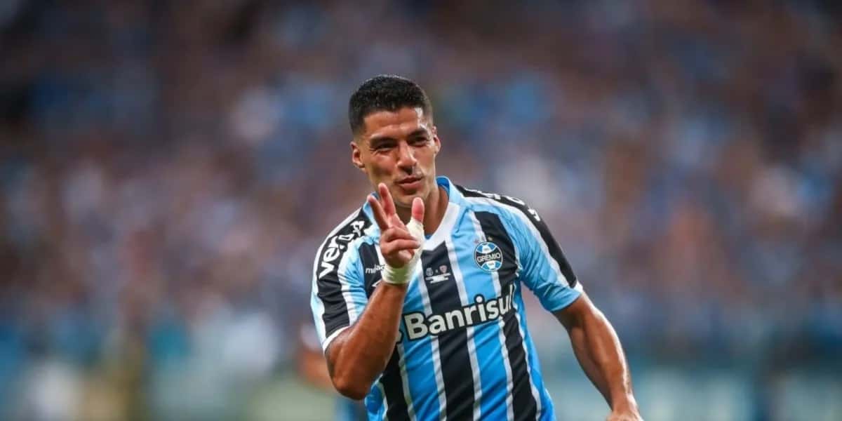 Luis Suárez pode ter sua despedida oficial com a camisa do Grêmio (Foto: Reprodução/ Internet)