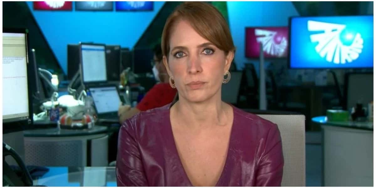 Poliana Abritta anunciou a morte da atriz Maria Fernanda (Reprodução: Globo)