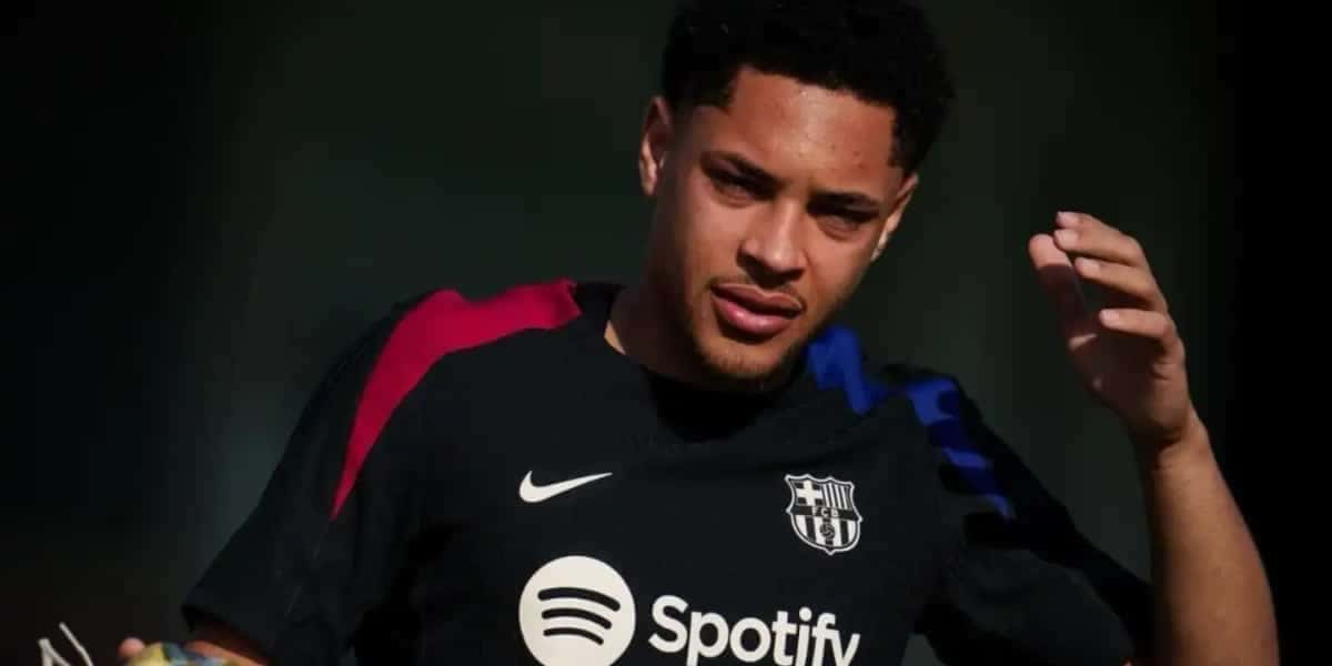 Volta de Vitor Roque ao Brasil tem 3 bombas - (Foto: Reprodução / Internet)