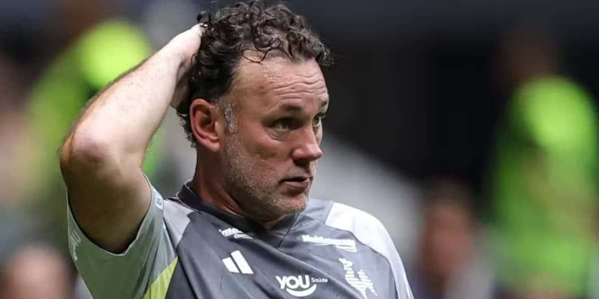 Milito terá que lidar com desfalques (Foto: Gilson Lobo/AGIF)