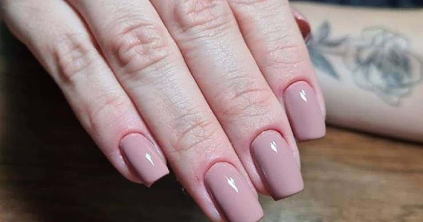 Unhas com tom nude (Foto: Reprodução/Internet)