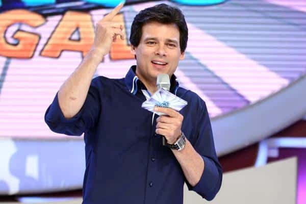 Celso Portiolli apresenta o "Domingo Legal" (Foto: Divulgação/SBT)