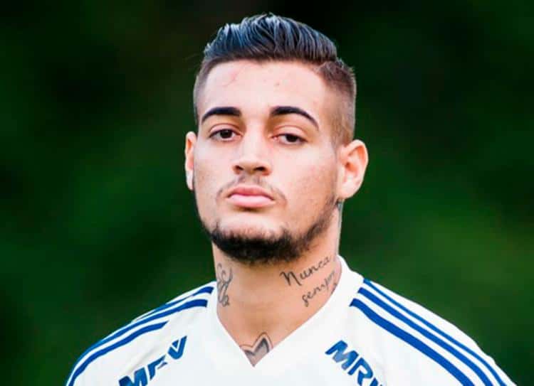 Goleiro Jean é acusado de deixar as filhas sem nada (Foto: Reprodução)