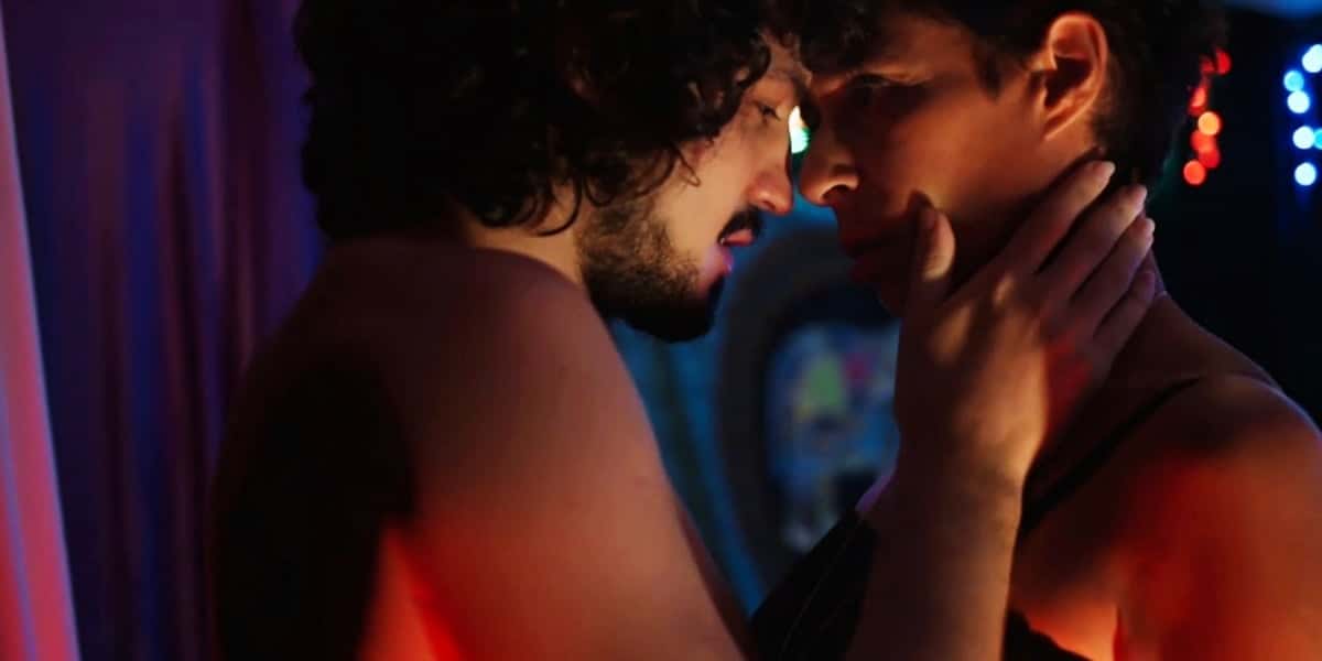 Rebeca e Felipe transaram na novela Um Lugar ao Sol (Foto: Reprodução/Globo)