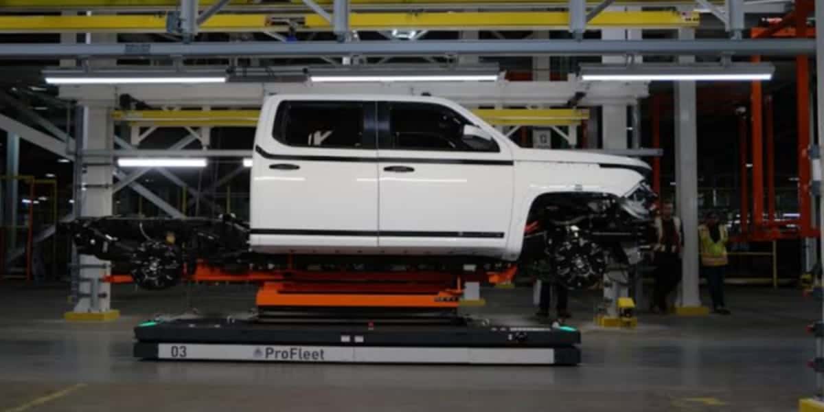 Marca de carros está prestes a ir à falência (Reprodução: Internet)
