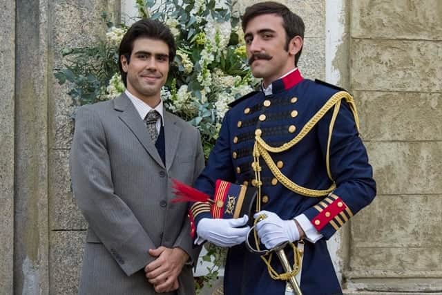 Luccino (Juliano Laham) e Otávio (Pedro Henrique Muller) em Orgulho e Paixão (Foto: Globo/Estevam Avellar) Luccino (Juliano Laham) e Otávio (Pedro Henrique Muller) em Orgulho e Paixão (Foto: Globo/Estevam Avellar)