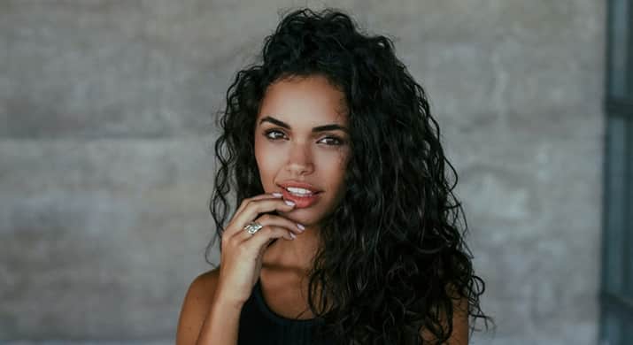 Giovana Cordeiro estará em Verão 90. (Foto: Divulgação) Giovana Cordeiro estará em Verão 90. (Foto: Divulgação)