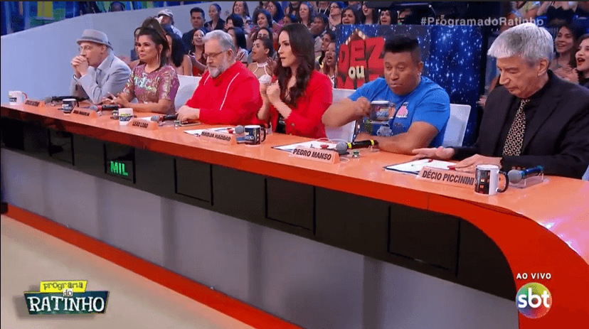 O quadro Dez ou Mil é sucesso no programa do Ratinho e conta com Pedro Manso como jurado (Foto: Reprodução)