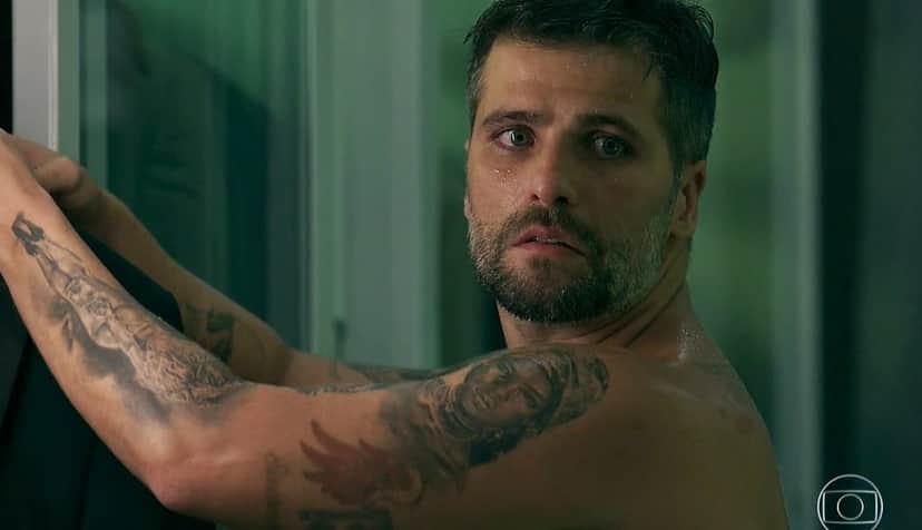 Gabriel é Bruno Gagliasso em O Sétimo Guardião (Foto: Reprodução/Globo) Gabriel é Bruno Gagliasso em O Sétimo Guardião (Foto: Reprodução/Globo)