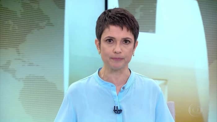 Sandra Annenberg no comando do Jornal Hoje (Foto: Reprodução/Globo) Sandra Annenberg no comando do Jornal Hoje (Foto: Reprodução/Globo)