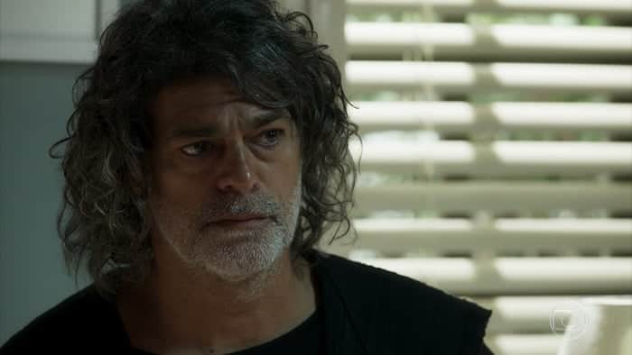 Murilo/León (Eduardo Moscovis) em cena de O Sétimo Guardião (Foto: Reprodução/Globo) Murilo/León (Eduardo Moscovis) em cena de O Sétimo Guardião (Foto: Reprodução/Globo)