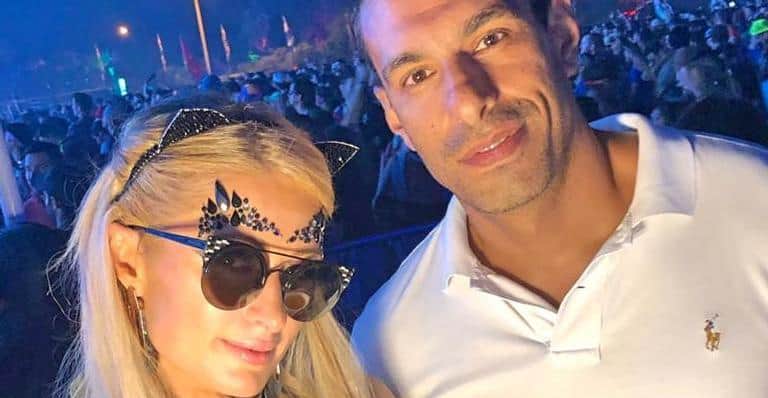 Paris Hilton e Kadu em camarote (Foto: Reprodução) Paris Hilton e Kadu em camarote (Foto: Reprodução)