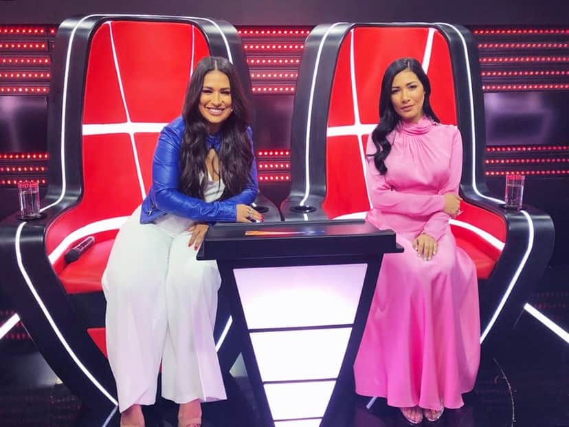 Simone & Simaria apostam em looks cheios de estilo para e semifinal do 'The Voice Kids' — Foto: Paula Santos/ Gshow Simone & Simaria apostam em looks cheios de estilo para e semifinal do 'The Voice Kids' — Foto: Paula Santos/ Gshow