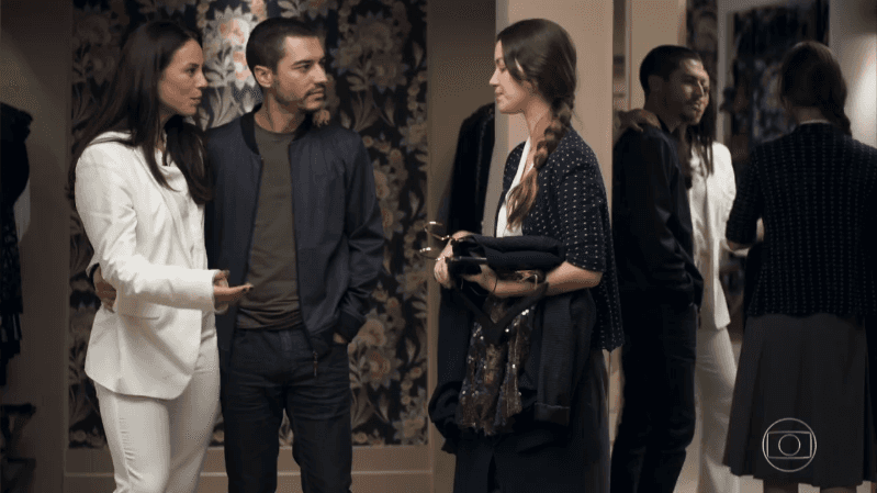 Vivi (Paolla Oliveira), Camilo (Lee Taylor) e Fabiana (Nathalia Dill) em cena de A Dona do Pedaço (Foto: Reprodução/Globo) Vivi (Paolla Oliveira), Camilo (Lee Taylor) e Fabiana (Nathalia Dill) em cena de A Dona do Pedaço (Foto: Reprodução/Globo)