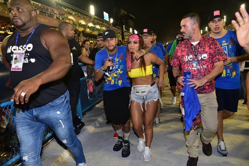 Anitta causa 'polêmica com romance com Pedro Scooby e Gretchen ataca