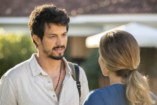 Marcos (Romulo Estrela) e Paloma (Grazi Massafera) em Bom Sucesso (Foto: Globo/Victor Pollak) Marcos (Romulo Estrela) e Paloma (Grazi Massafera) em Bom Sucesso (Foto: Globo/Victor Pollak)