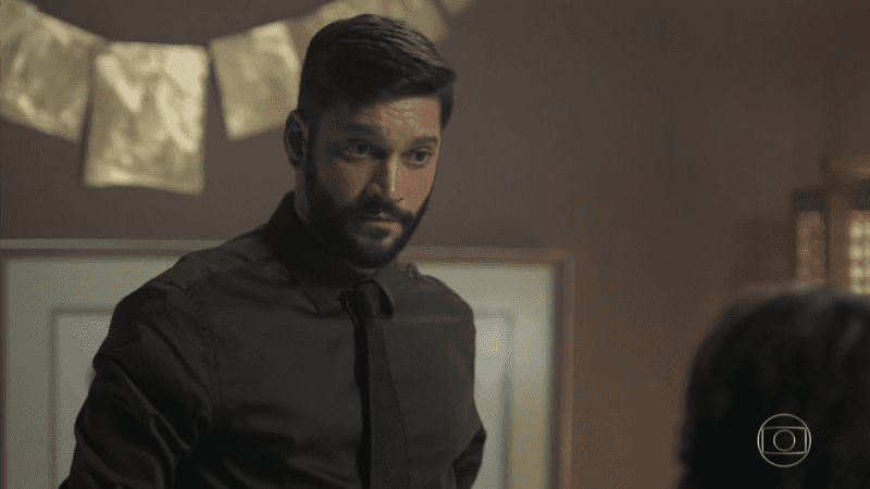 Diogo (Armando Babaioff) em Bom Sucesso (Foto: Reprodução/Globo) Diogo (Armando Babaioff) em Bom Sucesso (Foto: Reprodução/Globo)