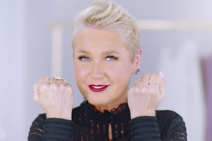 A apresentadora Xuxa Meneghel se declarou contrao PT (Partido dos Trabalhados) e gerou revolta (Foto: Divulgação) A apresentadora Xuxa Meneghel se declarou contrao PT (Partido dos Trabalhados) e gerou revolta (Foto: Divulgação)