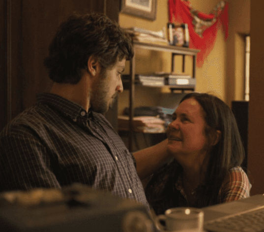 Danilo (Chay Suede) e Thelma (Adriana Esteves) em chamada de Amor de Mãe (Foto: Divulgação/TV Globo) Danilo (Chay Suede) e Thelma (Adriana Esteves) em chamada de Amor de Mãe (Foto: Divulgação/TV Globo)