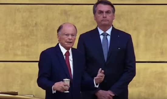 Edir Macedo usou a Record e Bolsonaro novamente para atacar a Globo (Foto: Reprodução) Edir Macedo usou a Record e Bolsonaro novamente para atacar a Globo (Foto: Reprodução)