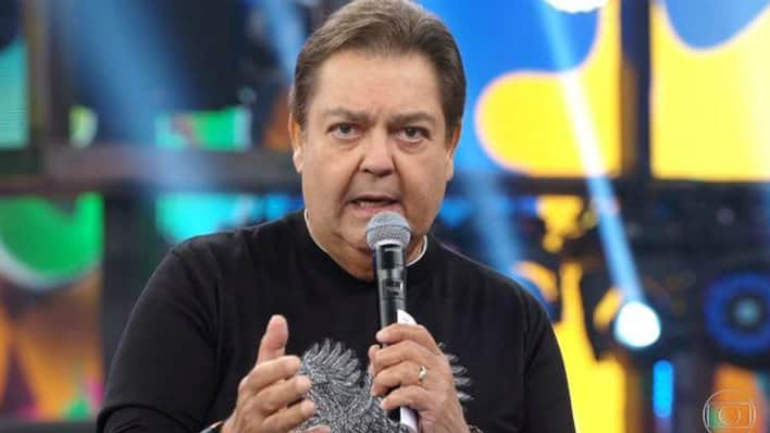 O apresentador Faustão foi cortado na Globo (Foto: Reprodução) O apresentador Faustão foi cortado na Globo (Foto: Reprodução)