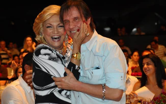 Hebe Camargo e Roberto Carlos (Foto: AgNews) Hebe Camargo e Roberto Carlos (Foto: AgNews)